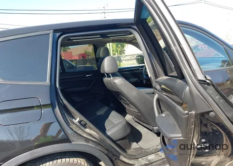 2014 BMW X3 xDrive28I z USA, uszkodzony, nr VIN 5UXWX9C57E0D14299